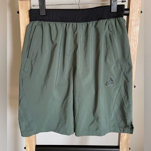 Adidas Men’s Green Shorts with Black Elastic/Tie waste. *BRAND NEW - NEVER WORN*
